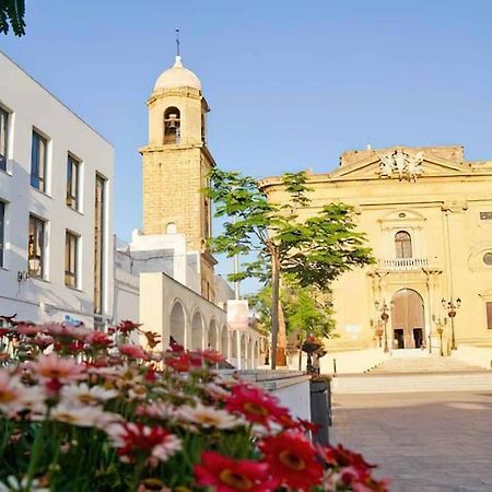 Apartamento Enjoy The Historic Center Of Chiclana By C. Dreams Chiclana de la Frontera Exterior foto