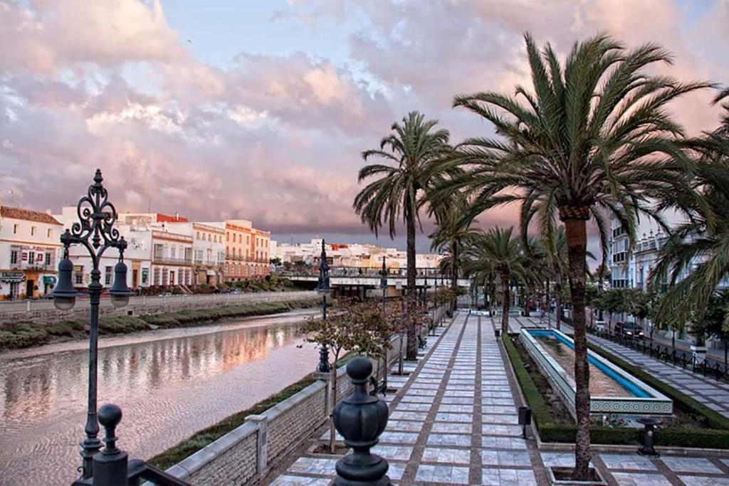 Apartamento Enjoy The Historic Center Of Chiclana By C. Dreams Chiclana de la Frontera Exterior foto